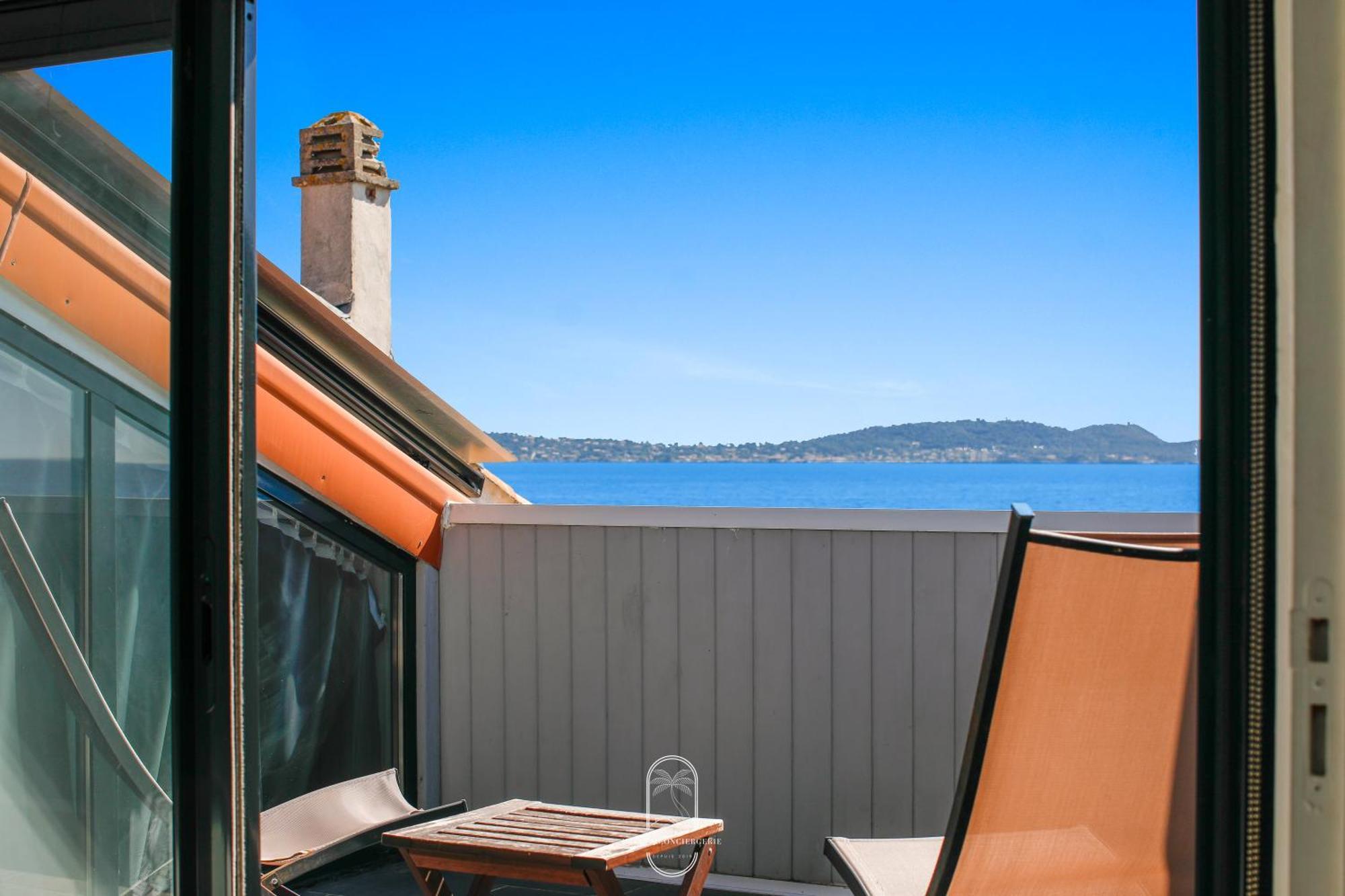 Maison Sur L'Eau-Hyeres-Almanarre-Parkings Clim Wifi By Hc Luaran gambar