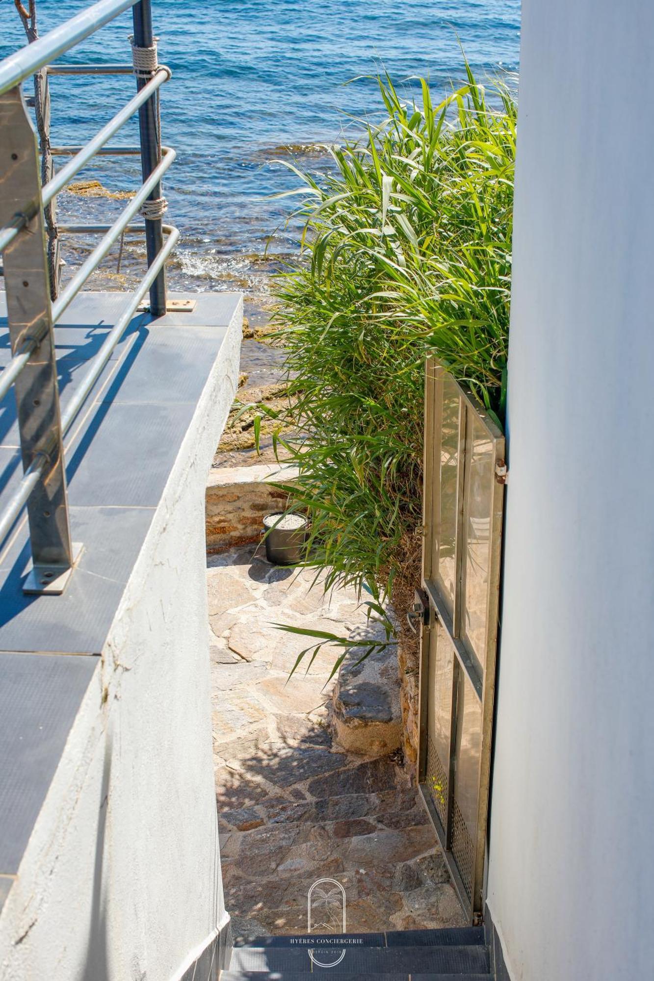 Maison Sur L'Eau-Hyeres-Almanarre-Parkings Clim Wifi By Hc Luaran gambar