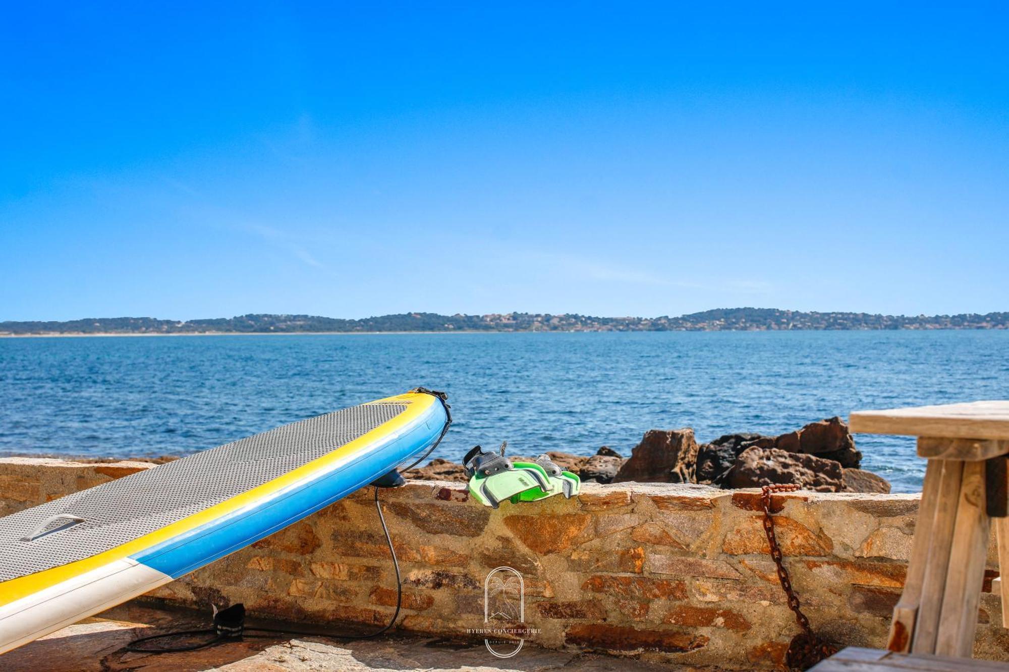 Maison Sur L'Eau-Hyeres-Almanarre-Parkings Clim Wifi By Hc Luaran gambar