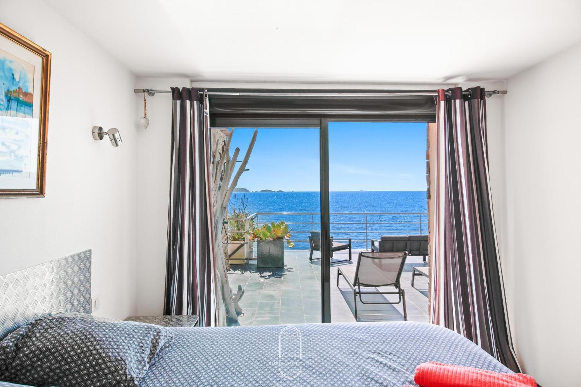 Maison Sur L'Eau-Hyeres-Almanarre-Parkings Clim Wifi By Hc Luaran gambar